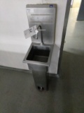 Single Compartment Stainless Steel Pedestal Sink