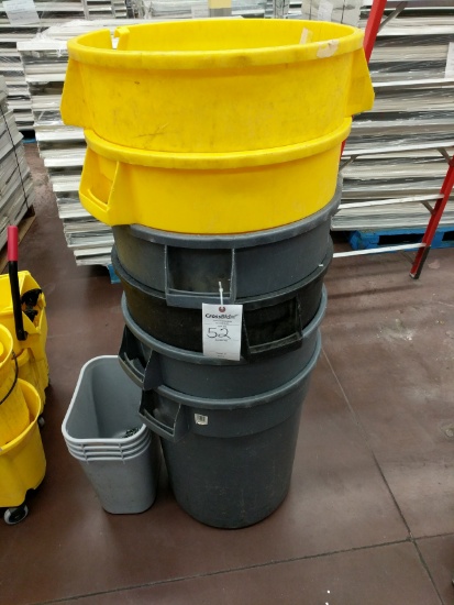 Large Trash Cans And Four Office Sized Trash Cans (6)