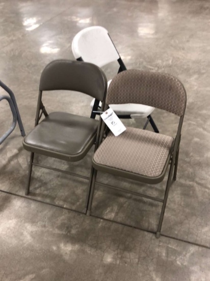 (3)Various Folding Chairs