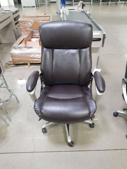 Executive Rolling Office Chair