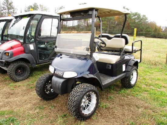 2013 EZ GO GOLF CART, 48 VOLT, S/N S097262, ELECTRIC, LIFTED W/ AFTER MARKET WHEELS, STEREO, BACKSEA