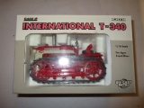 IH T-340 CRAWLER TOY TRACTOR