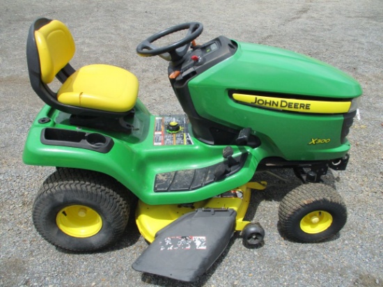 JOHN DEERE X300 HYD LAWN MOWER, S/N M0X300C124582, 42'' DECK, 210.3 MTR HRS