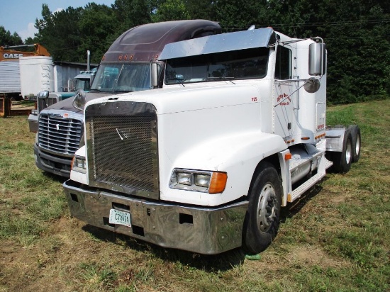 2003 FREIGHTLINER T/A T/T, VIN 1FUJAHC63LK76901, DETRIOT 660 ENG, EATON FULLER 10 SPD TRANS, REBUILT