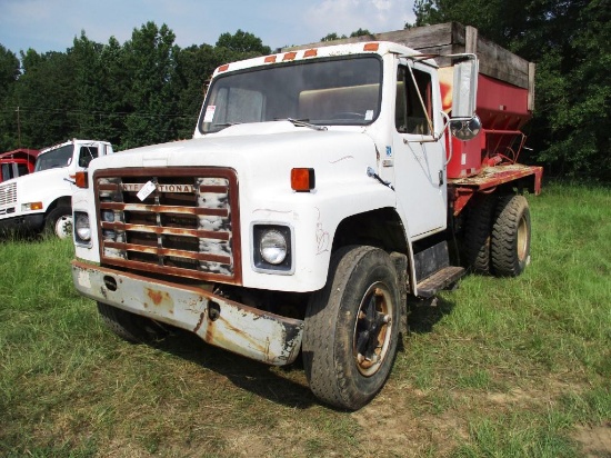 1980 INTERNATIONAL 1854 S/A SPREADER TRUCK, VIN AA185KHA22376, 10' SPREADER BED, LEAF SPRING SUSP, B