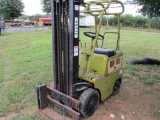 CLARK PNEUMATIC FORKLIFT, 2 STAGE MASS, 14'