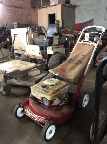 SNAPPER 18" HI-VAC PUSHMOWER WITH BAGGER ATTACHMENT AND ELECTRIC START