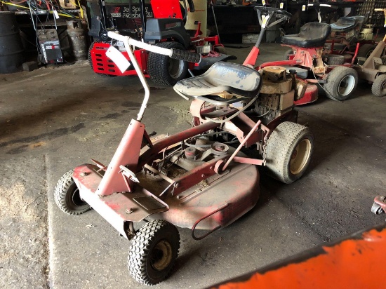 SNAPPER COMET 32" RIDING MOWER