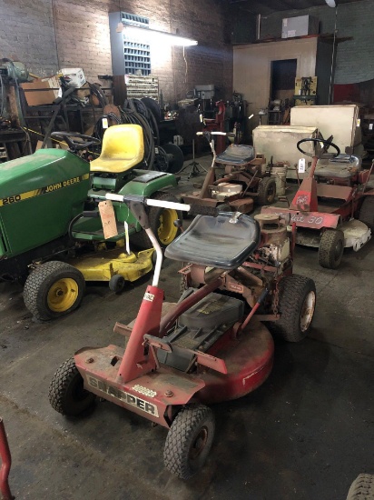 ***SALVAGE*** SNAPPER HI-VAC 28" RIDING MOWER