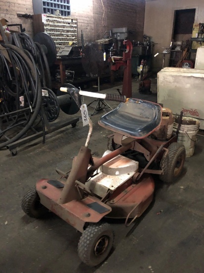 SNAPPER COMET 28" RIDING MOWER