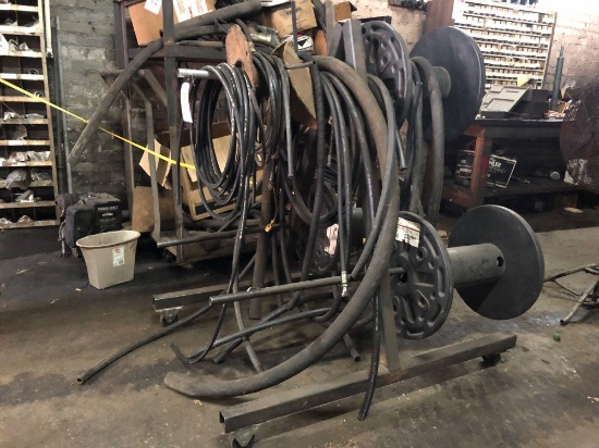 HYDRAULIC HOSES AND ROLLING RACK
