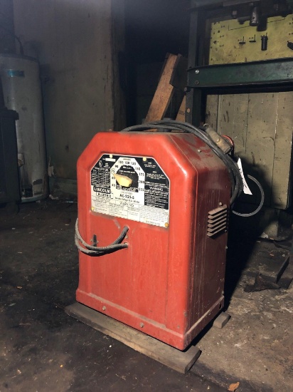 LINCOLN AC-225-S WELDER