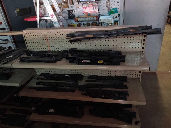 LAWNMOWER BLADE LOT