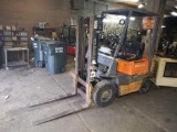 TOYOTA 42-5FG15 3000LB. FORKLIFT