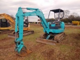 KOMATSU PC27 R-8, S/N 11698, RUBBER TRACKS, PUSHBLADE, OROPS, 18'' BKT