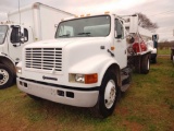 1995 INTERNATIONAL 4000 SPREADER TRUCK, VIN 1HTSDAAL2SH604071, SINGLE AXLE, DT466 ENG, 5 SPD TRANS,