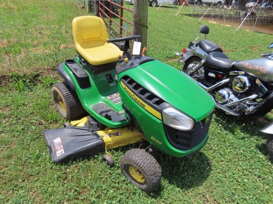 John Deere D140