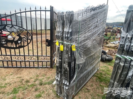 14' DEER SCENE ENTRY GATE (DAMAGE SEE IMAGE)