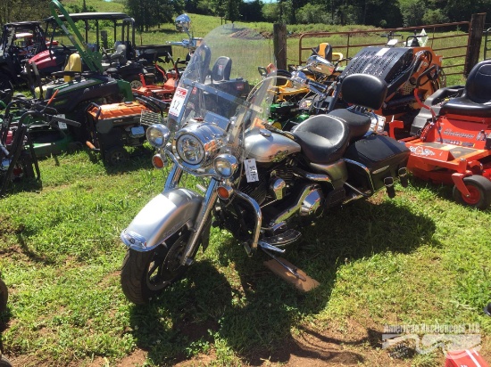 2003 Harley-Davidson Road King Classic FLHRCI Motorcycle, VIN # 1HD1FRW403Y716368