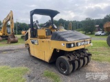 CAT PS150C PNEUMATIC ROLLER