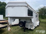 1993 SUNDOWNER HORSE TRAILER