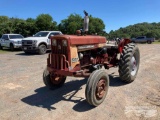 INTERNATIONAL 404 FARM TRACTOR