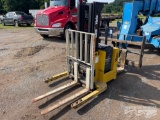 YALE E LIFT TRUCK