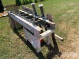 METAL DISPLAY STAND