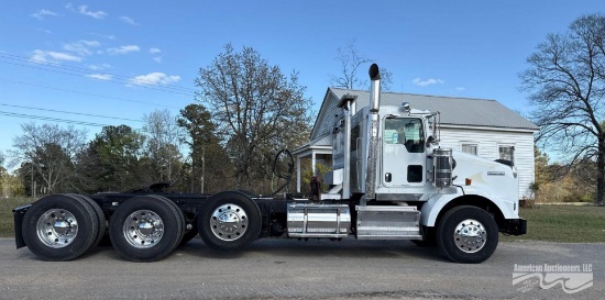 2009 KENWORTH T800 TRUCK