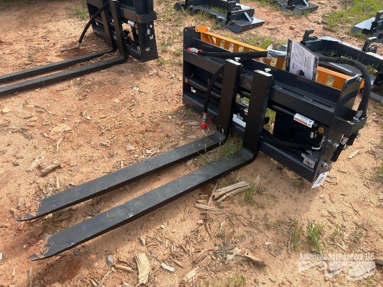 SKID STEER HYDRAULIC PALLET FORKS