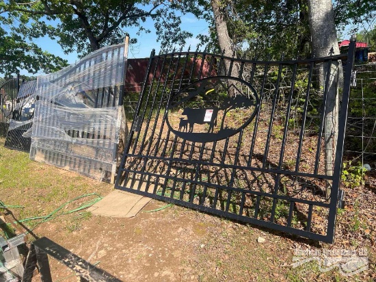 2025 GREATBEAR 20' BI-PARTING IRON GATE WITH OX IN MIDDLE OF FRAME NEW