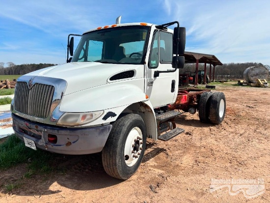 2006 INTERNATIONAL 4400 TRUCK **INOP**