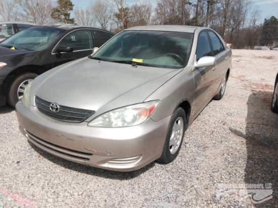 2003 TOYOTA CAMRY PASSENGER CAR
