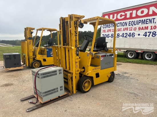 1990 HYSTER E40XL ELECTRIC FORK LIFT