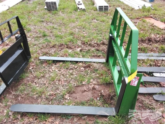 NEW JD KIVEL 3500 PALLET FORK ATTACHMENT FOR JOHN DEERE