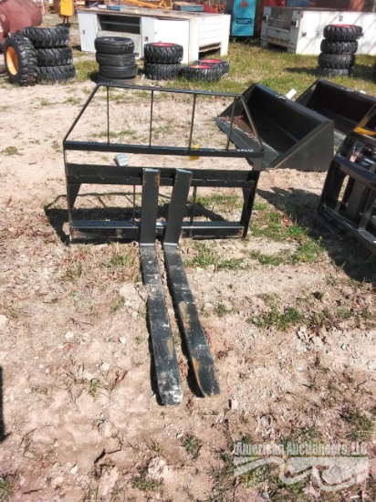 NEW KIVEL 3500 PALLET FORK ATTACHMENT
