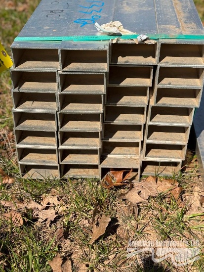 (29) ALUMINUM TUBING 2'X4'X24'