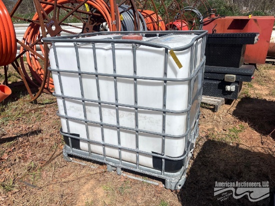 250 GALLON PLASTIC TANK