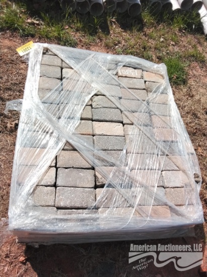 PALLET OF PAVER STONES