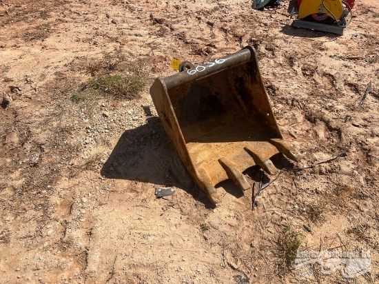 24" TAGGED EXCAVATOR BUCKET