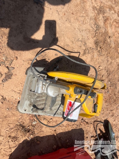 DEWALT CHOP SAW