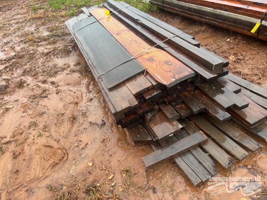 BUNDLE OF RECLAIMED LUMBER