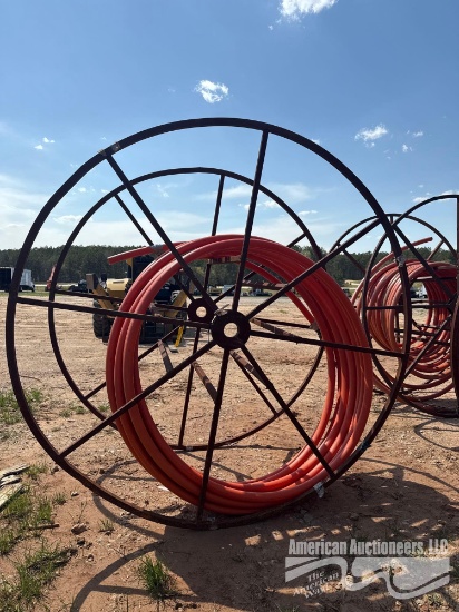 LARGE HOSE REEL W/HOSE