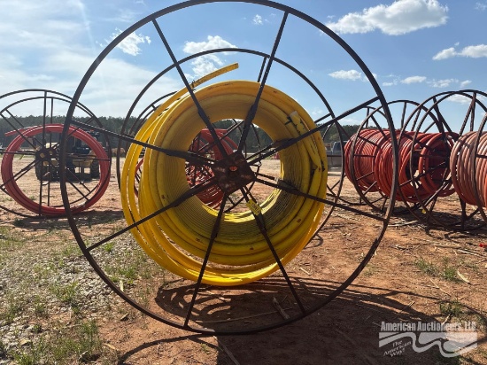 LARGE HOSE REEL W/HOSE