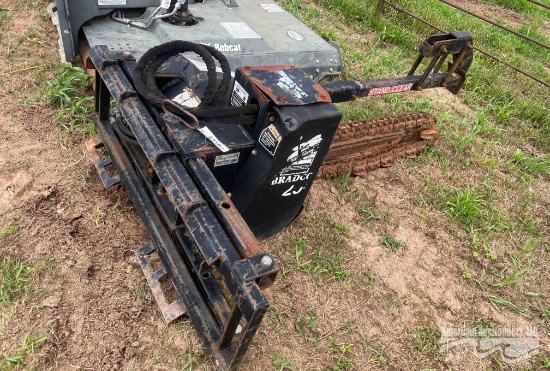 QUICK ATTACH BRADCO 625 TRENCHER ATTACH