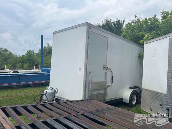 2009 COMPORTS OF HOUSE BATH TRAILER