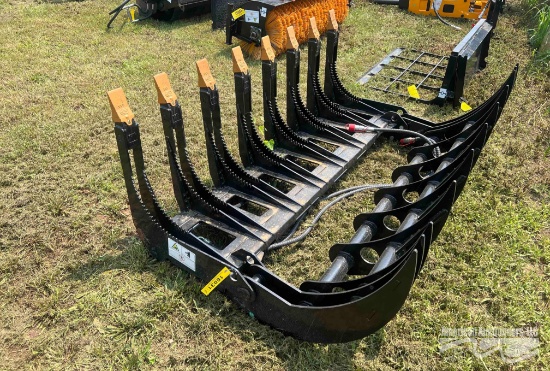 72" HYD CARVED WOOD GRABBER