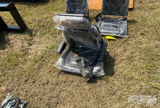 TRACTOR SEAT