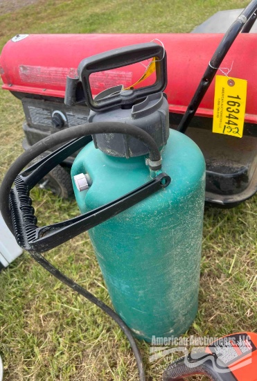 HAND PUMP SPRAYER