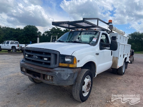 1999 Ford F-450 Service Truck, VIN # 1FDXF46F6XEB32575